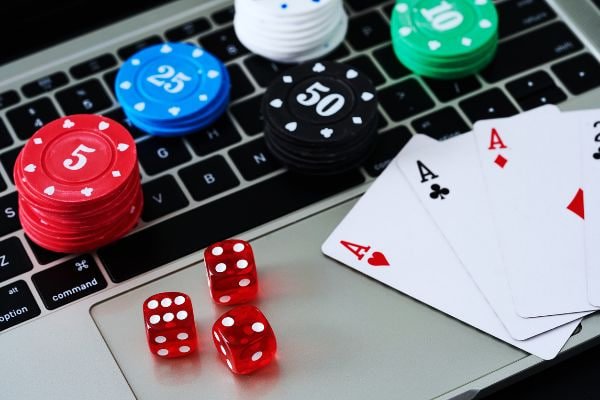 499bd fantasy guide page for Bangladesh adults using entertainment on mobile